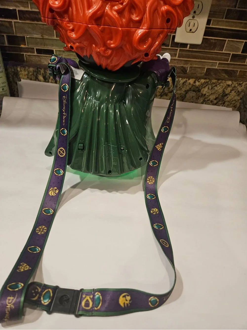 Disney Hocus Pocus Winnifred Minnie Mouse sipper 2024